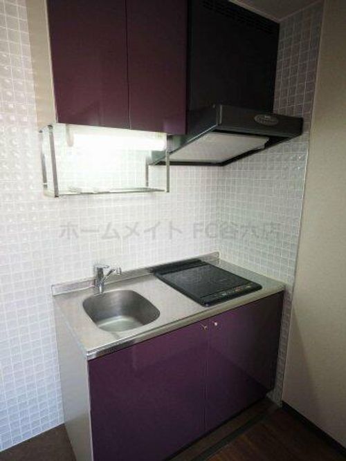 アーバンフラッツ瓦町のキッチン