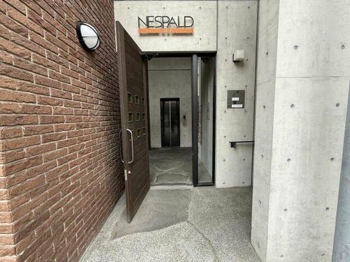 NESPALD EVEの玄関