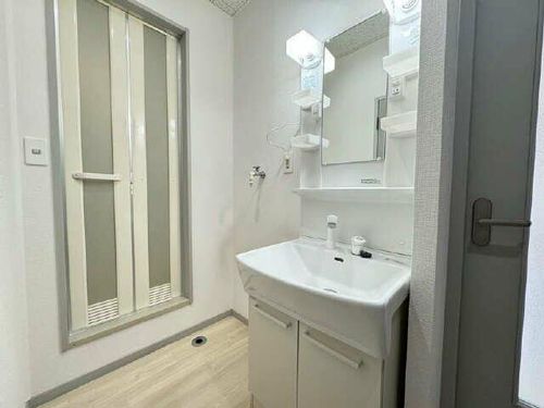 ファミールPitの内装