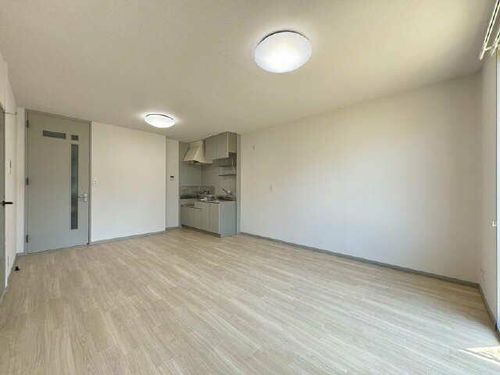 ファミールPitの居間