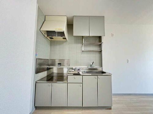 ファミールPitのキッチン