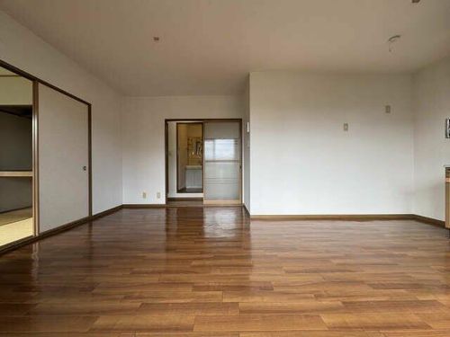 エクセレントタウンの居間