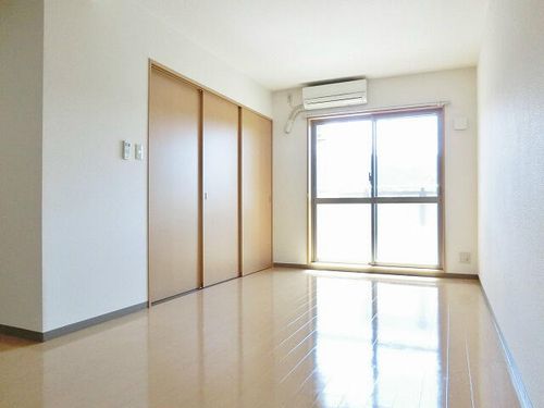 滋賀県湖南市石部南8丁目(マンション)の賃貸物件2-Bの居間