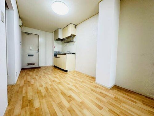 エクセライフ1高辻の居間