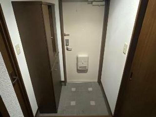 プロニティ五反田の玄関