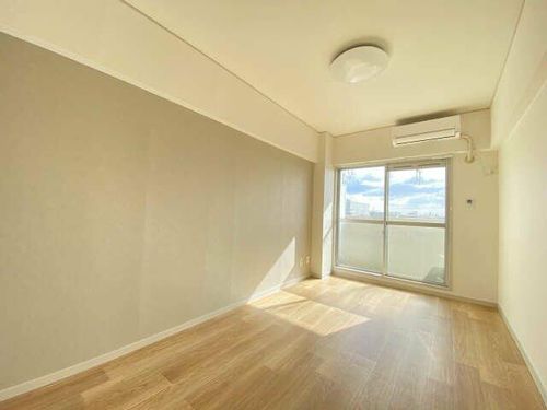 千成ハイツの居間