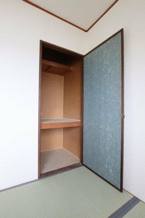 月見ハイツA棟の内装