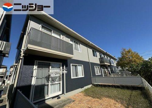 チャーリーズE棟の外観