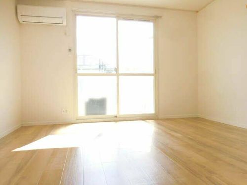 プリシェール室賀B棟の居間