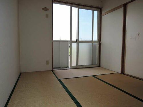 セジュール林の居間