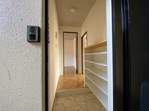 コーポ的場の玄関