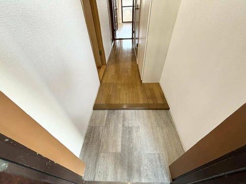 HARUTA Mansionの玄関