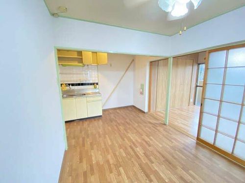 サンハイツ五才美の居間