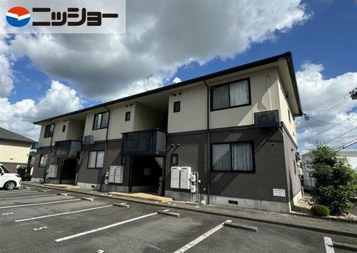 フォレストパークA棟の外観