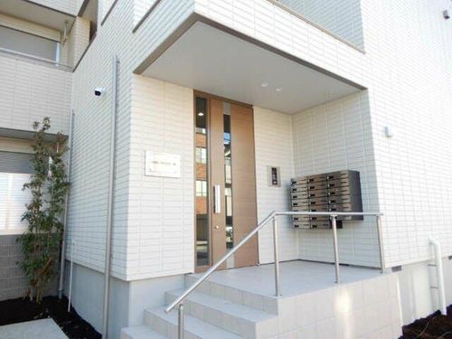 HEBEL MAISON 八事の玄関