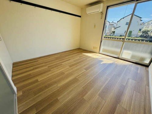 アメニティATの居間