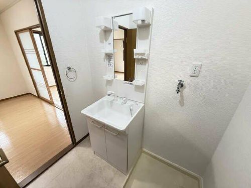 コートビレッジ A棟の内装