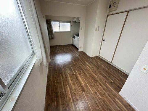 マルシンハイツの居間