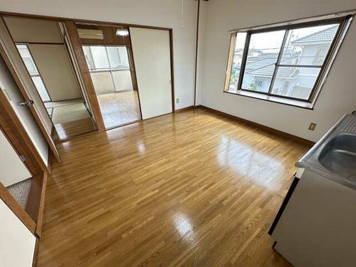 メゾン稲葉の居間
