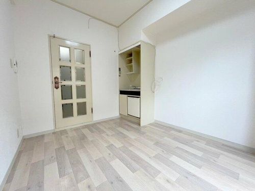 エルベコート針中野の居間