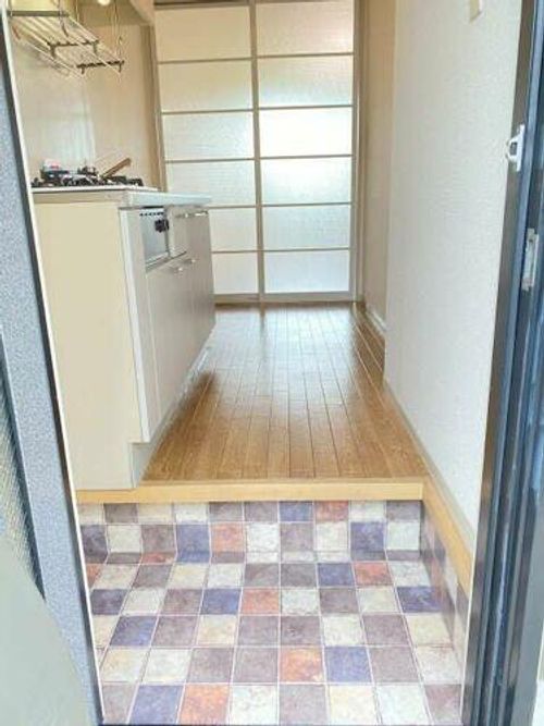 ポテトもろの木の玄関