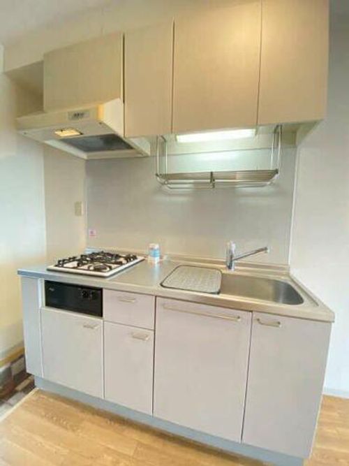 ポテトもろの木のキッチン