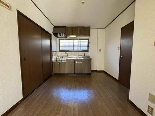 ユタカハイツの居間