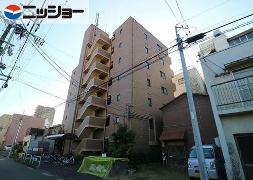 シャンポール大須の外観