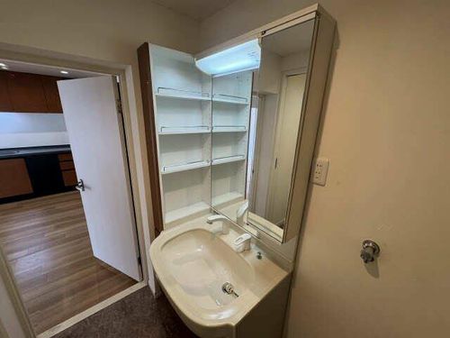 オオタピア植田 302号室の内装