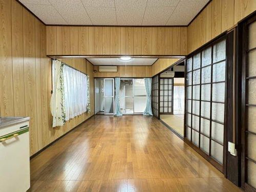 愛知県岩倉市八剱町郷(一戸建)の賃貸物件の居間