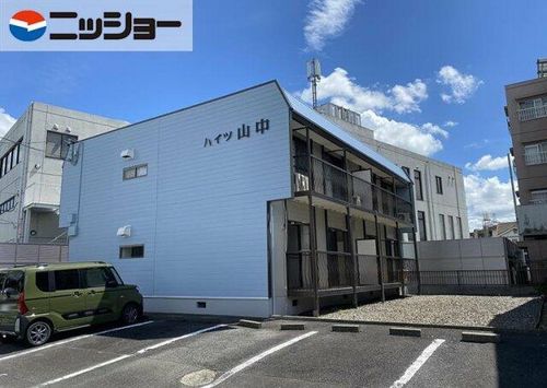 ハイツ山中の外観
