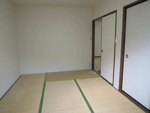 ハイツ山中の内装