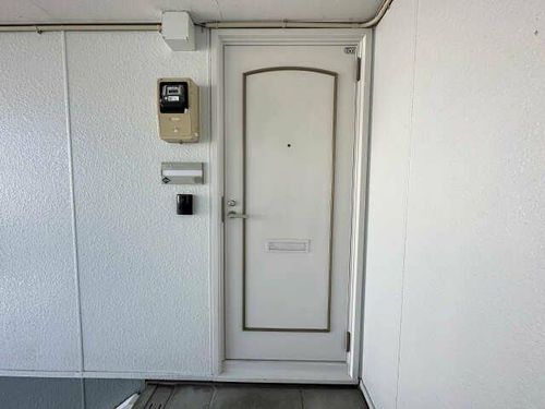 コーポエポリアCの玄関