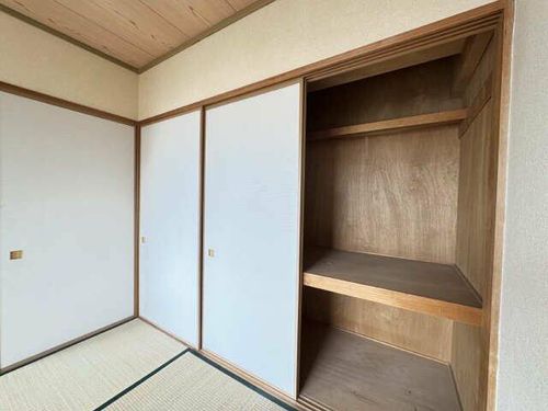 ハイツ山崎の内装