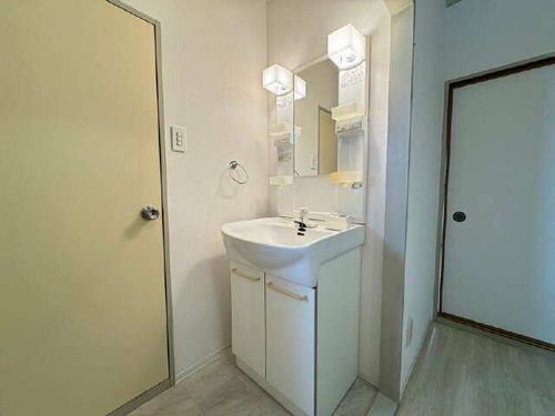 エステート飛高の内装