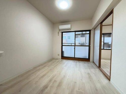 東マンションⅡの居間