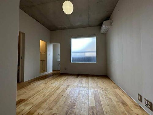 nuts imaikeの居間