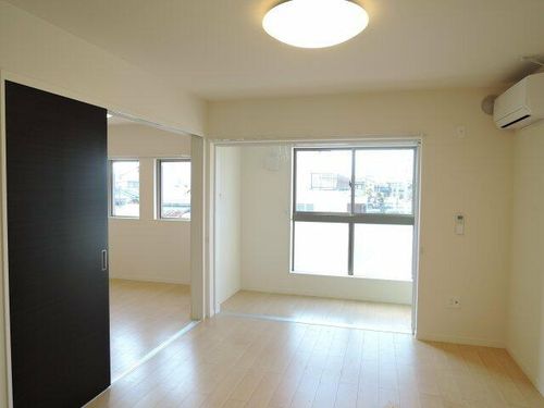 サクセスフィールドの居間