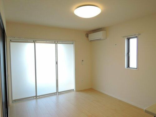 サクセスフィールドの居間