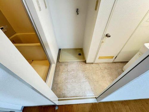 サンシャインサカエの内装