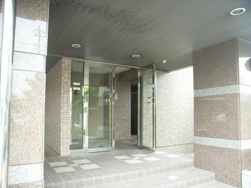 マイハイム末広の玄関