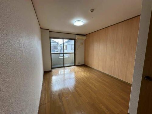 ピースフルの居間