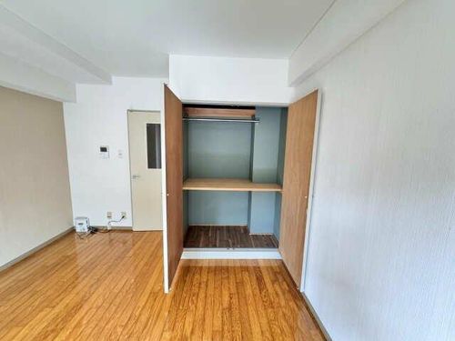 レジュールオザワの内装