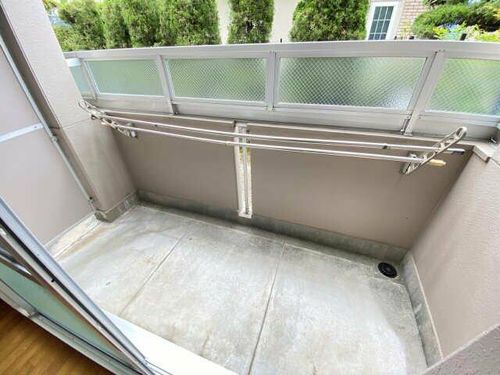 レジュールオザワの内装