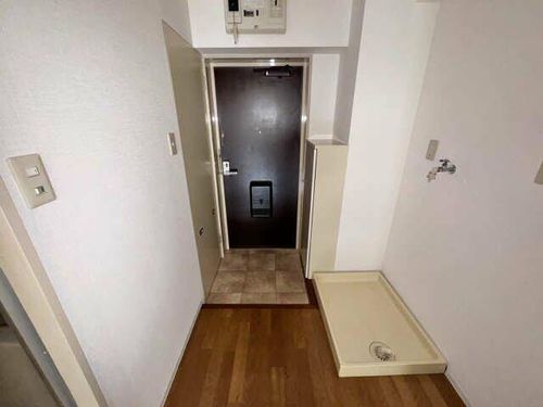 レジュールオザワの玄関