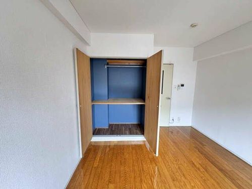 レジュールオザワの内装