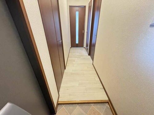凪 Bの玄関