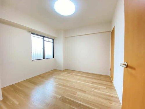 グランドール東丘の居間