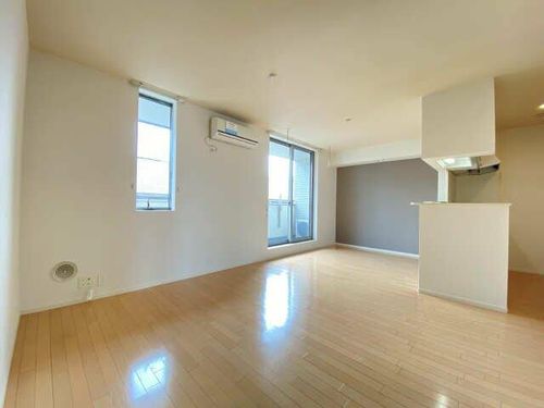 プラナスの杜の居間