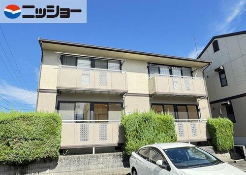 イーストアヴェニューB棟の外観